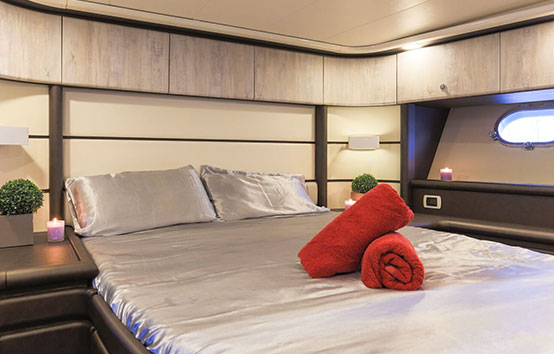 Ibiza Yacht Charter Baia Azzurra 63 Room