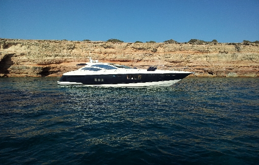 Alquiler yate en Ibiza Absolute 56