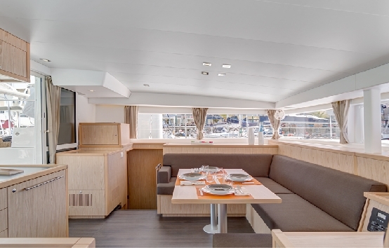 Caramarans charter Ibiza Lagoon 440