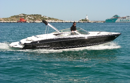 Alquiler de lancha en Ibiza Monterey 224