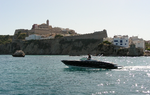 Alquiler de lancha en Ibiza Monterey 224