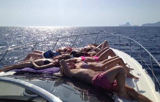 Alquiler de yate en Ibiza Sunseeker Camargue 47
