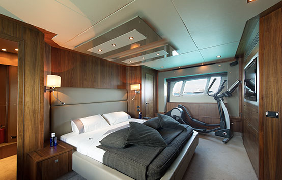 Sunseeker 84 charter Ibiza