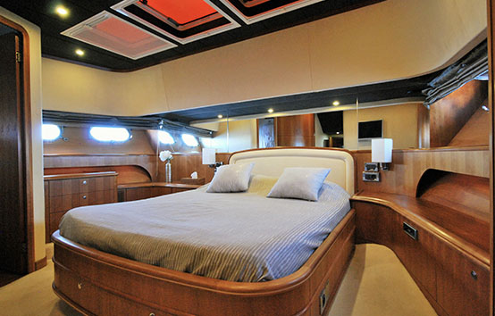 yacht charter ibiza figi guy couach