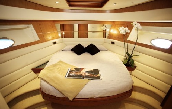 Alquiler yate de lujo en Ibiza Abacus 61