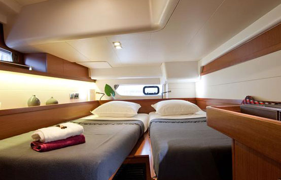 Ibiza Sailboat charter Oceanis 58