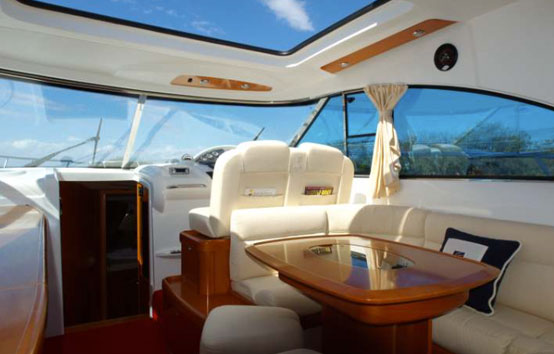 Ibiza yacht charter Beneteau flyer 12