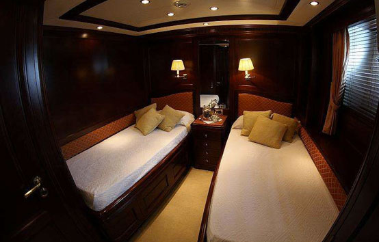 Alquiler de Yate de lujo en Ibiza Benetti 30