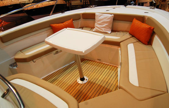 Alquiler de lancha en Ibiza Jeanneau Cap Camarat 8.5