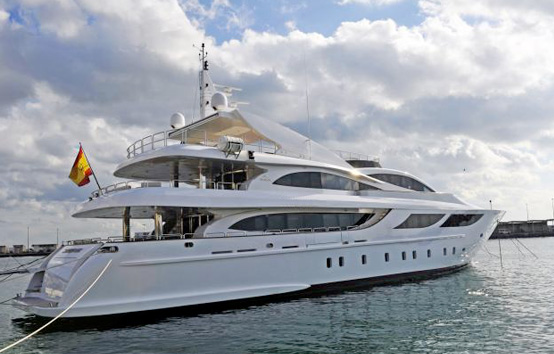 Yacht charter on Ibiza and Formentera Oassive 138