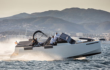 De Antonio d33 Ibiza motor boat charter