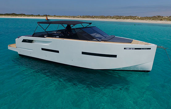 De Antonio d46 Open, Ibiza motor boat charter