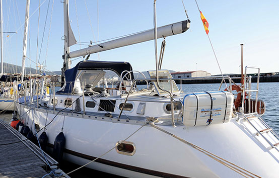 Ibiza sailboat charter Amica 44