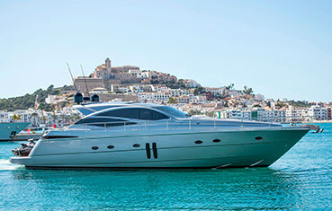 ibiza yacht charter pershing 62