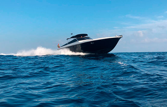 Motorboat charter ibiza Itama 40