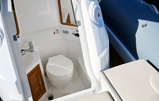 ibiza charter zodiac Joker Clubman 28 bath