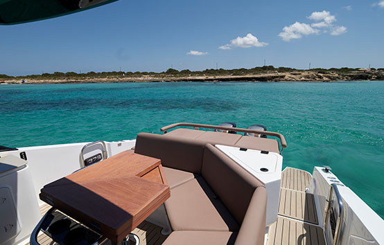 Barracuda ibiza charter Oryx 38