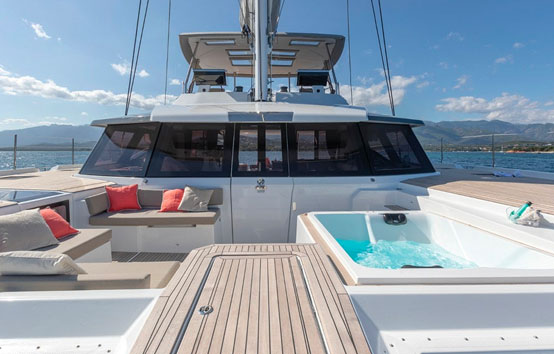 Catamaran ibiza charter Fountaine pajot alegría 67