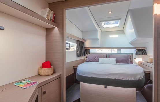 Catamaran ibiza charter Fountaine pajot Isla 40