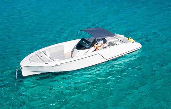 Motorboat ibiza charter Frauscher 1017 GT
