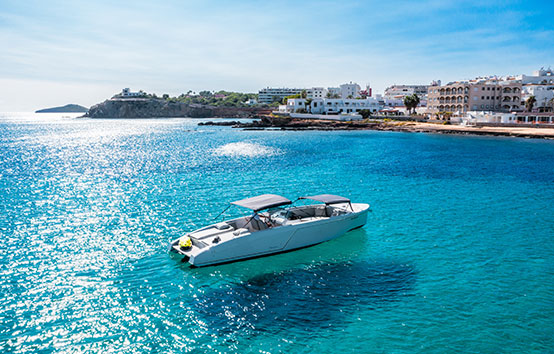 Motorboat ibiza charter Frauscher 1017 GT