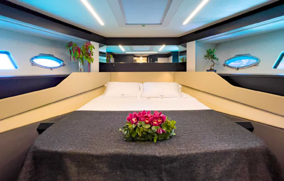 Ibiza yacht charter Pershing 8X