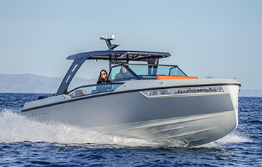 Motorboat ibiza charter Saxdor 320 GTO