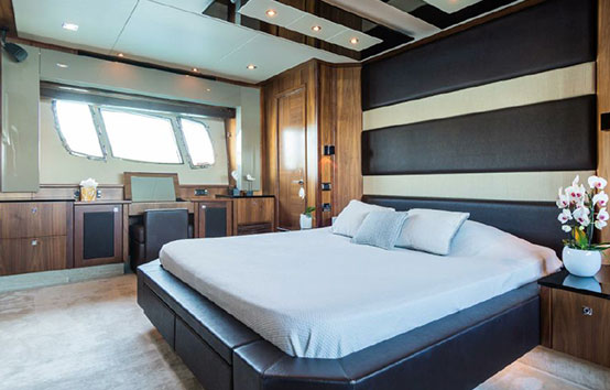 Barracuda Ibiza Charter Sunseeker Preedator 84