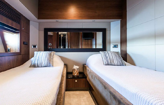 Barracuda Ibiza Charter Sunseeker Preedator 84