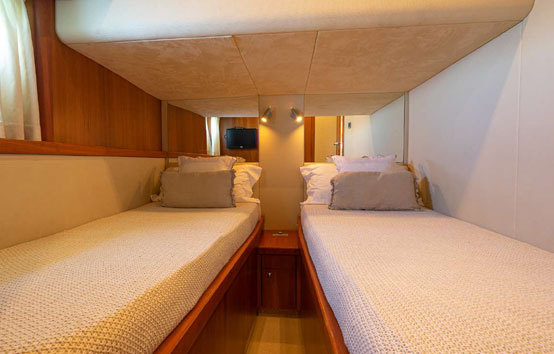ibiza yacht charter sunseeker predator 72