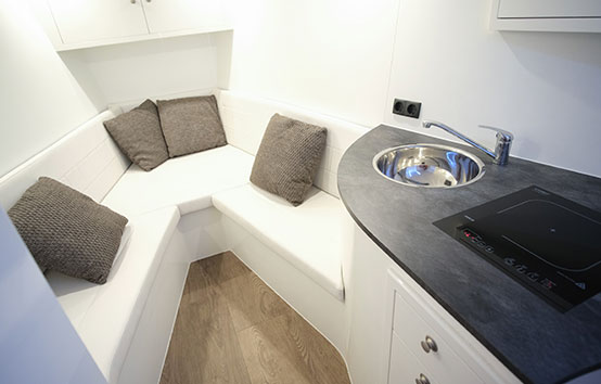 ibiza motorboat charter vanquish 32
