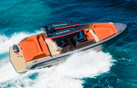 ibiza motorboat charter vanquish VQ40