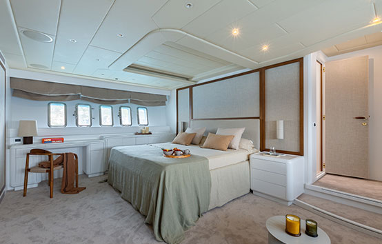 ibiza yacht charter Mangusta 108