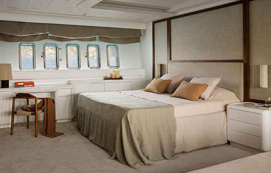 ibiza yacht charter Mangusta 108