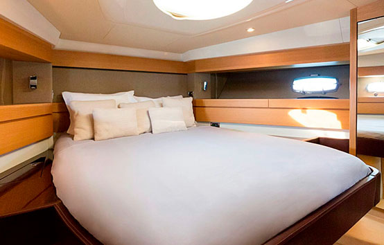 Ibiza yacht charter fairline targa 64