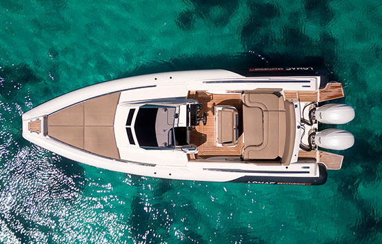 Charter zodiac Lomac 850 on Ibiza