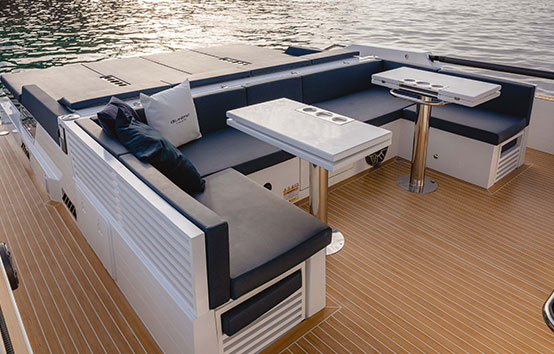 Boat charter in Ibiza De Antonio D50